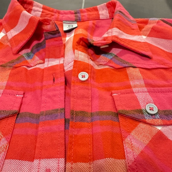 Red Plaid Button-Up Shirt - Picture 4 of 4